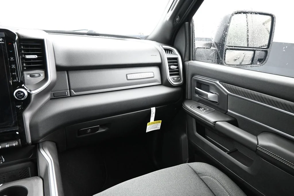 New 2026 Ceramic Gray Clear-Coat Exterior Paint RAM Big Horn image 15