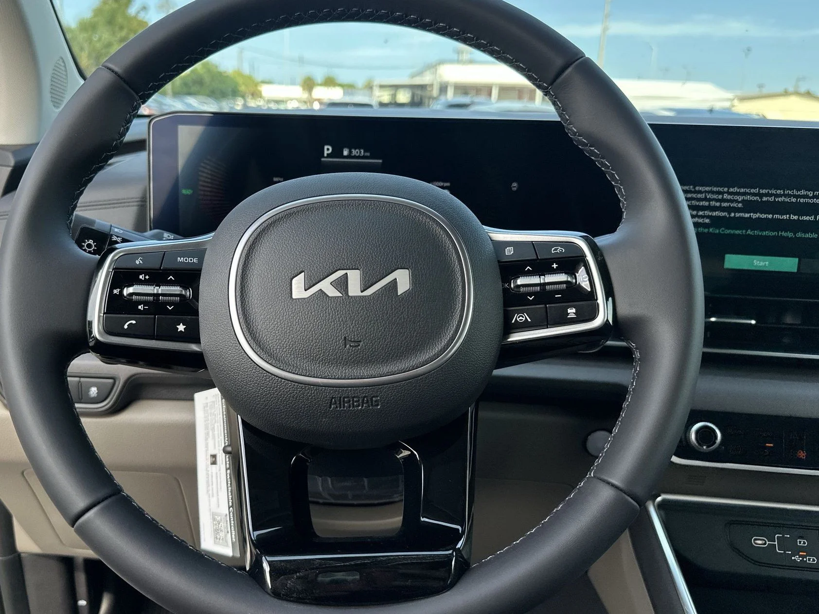 New 2026 Snow White Pearl Kia EX image 13
