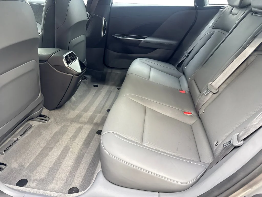 Used 2024 Silver Lucid Touring image 32