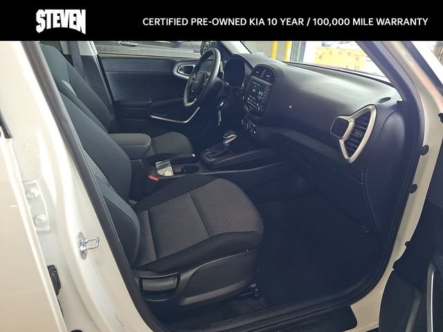 Certified Used 2025  Kia LX image 10