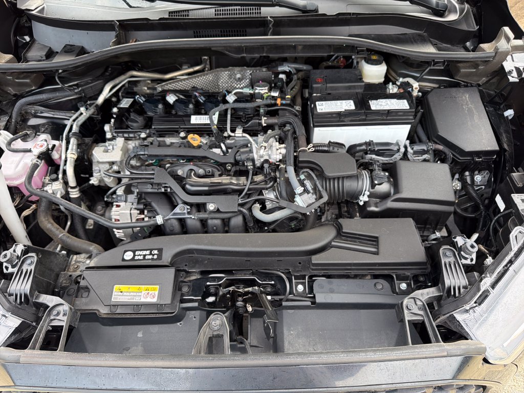 2025 Toyota Corolla Cross LE - Photo 25