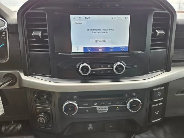 Used 2022 White Ford XL image 18