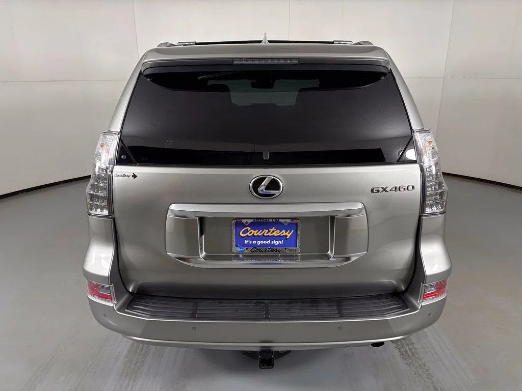 Used 2023 Silver Lexus 460 image 7
