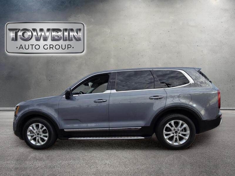 Used 2020 Silver Kia LX image 8