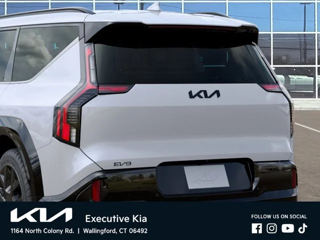New 2026 White Kia Land image 13