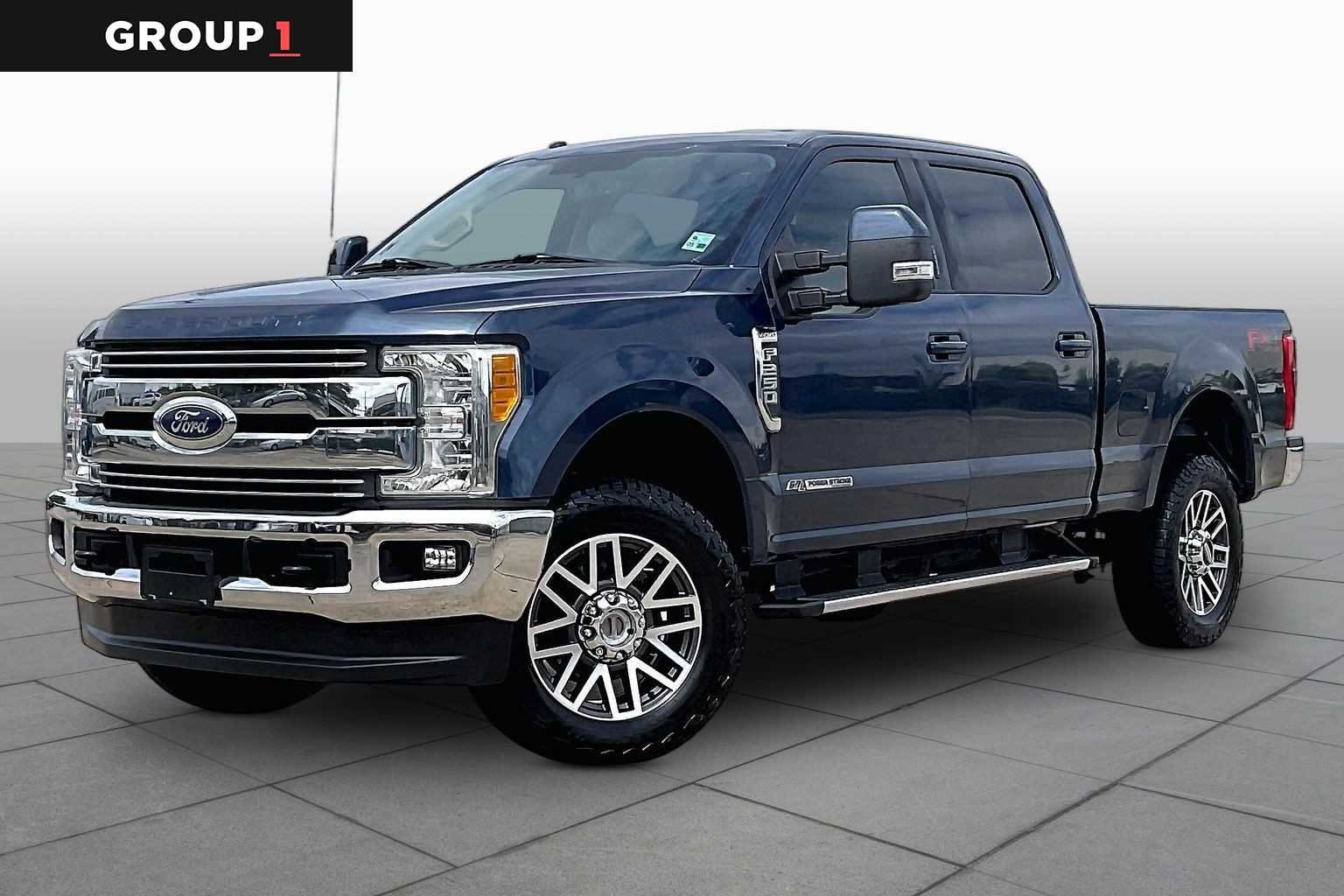 2017 Ford F-250 Lariat 4x4 Crew Cab 8' Box's photo
