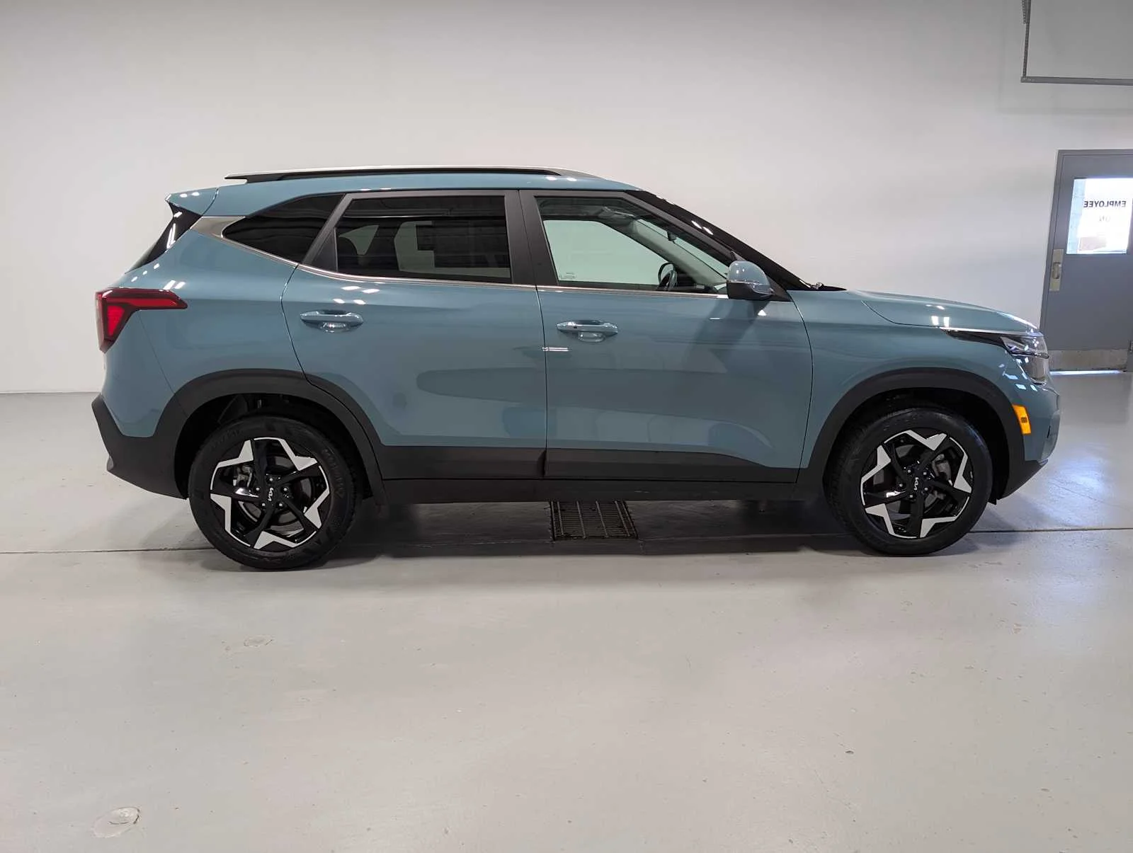 Certified Used 2024 Pluton Blue Kia EX image 7