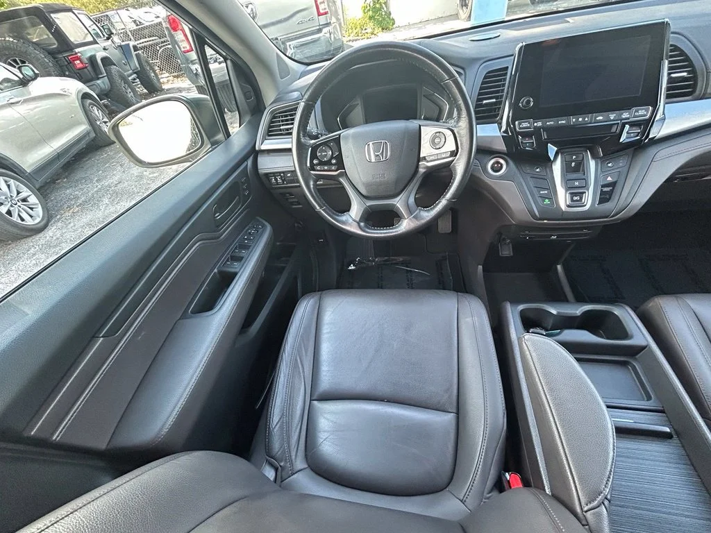 Used 2018 Silver Honda EX-L image 9