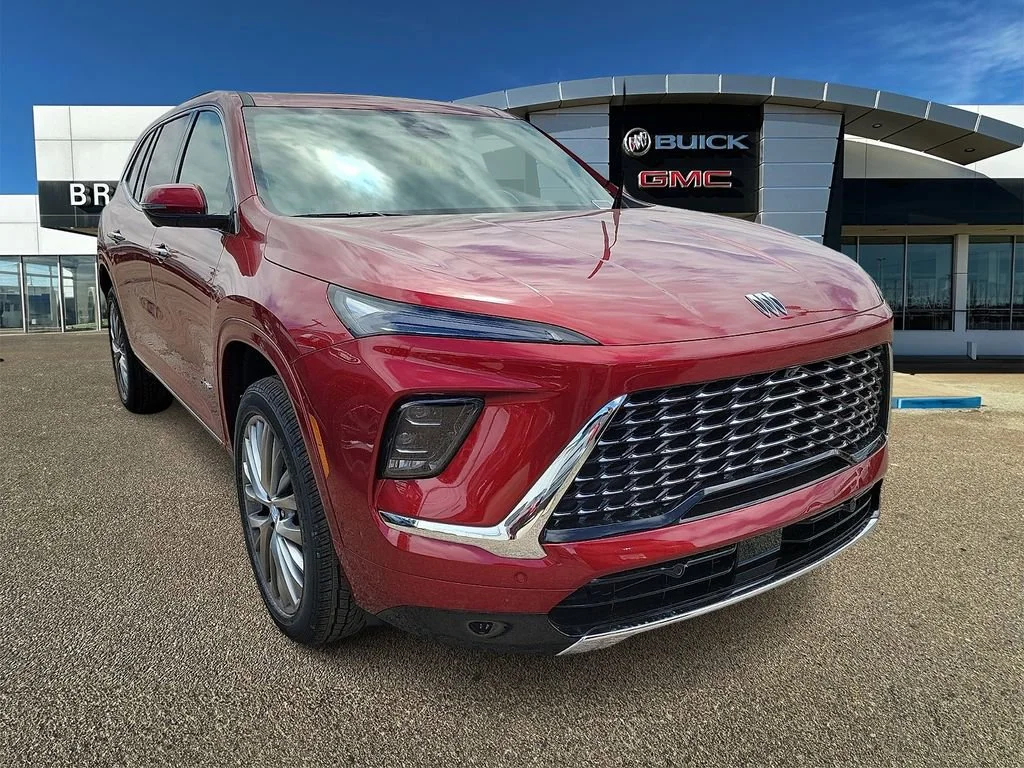 2026 Buick Enclave Avenir AWD's photo