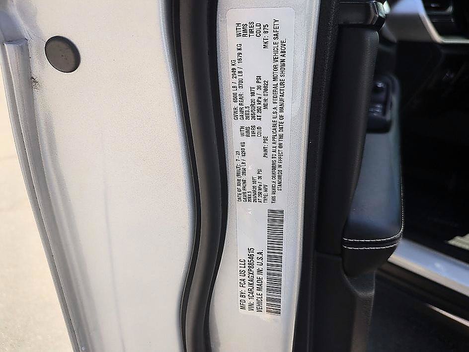 Used 2023 Silver Zynith Jeep Altitude X image 35