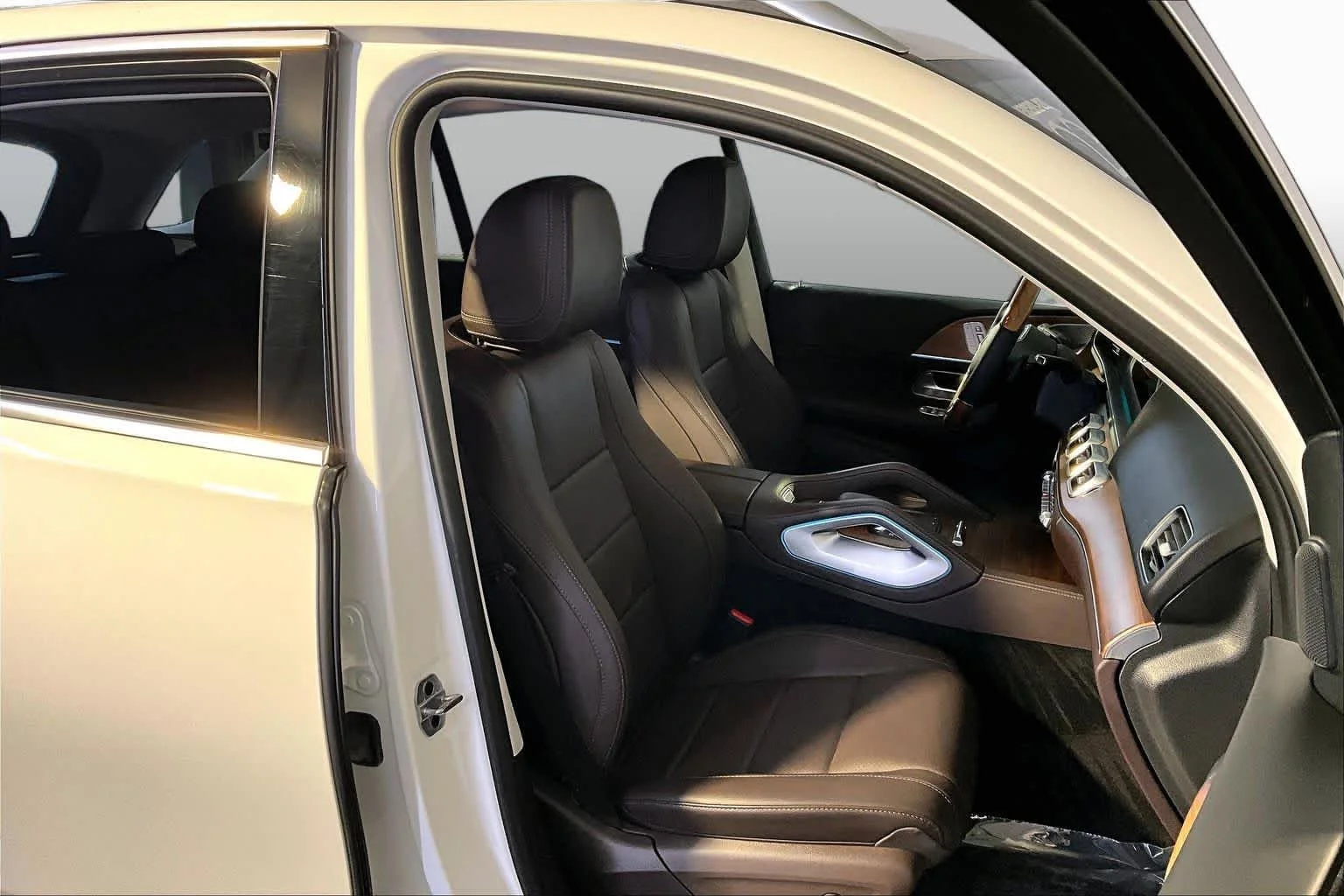 Certified Used 2023 Polar White Mercedes-Benz GLE 450 image 8