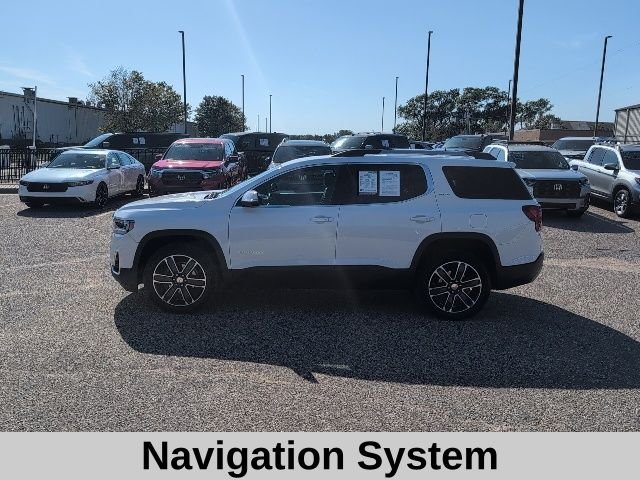Used 2023 White GMC SLT image 3