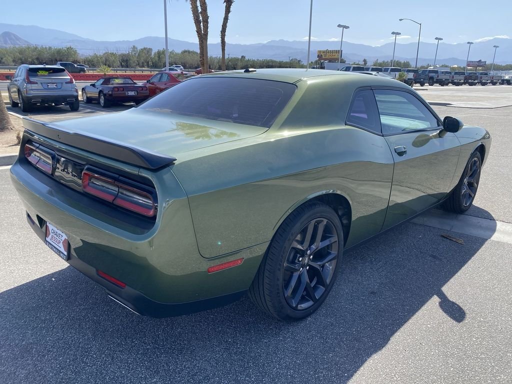 Used 2021 F8 Green Dodge SXT image 35