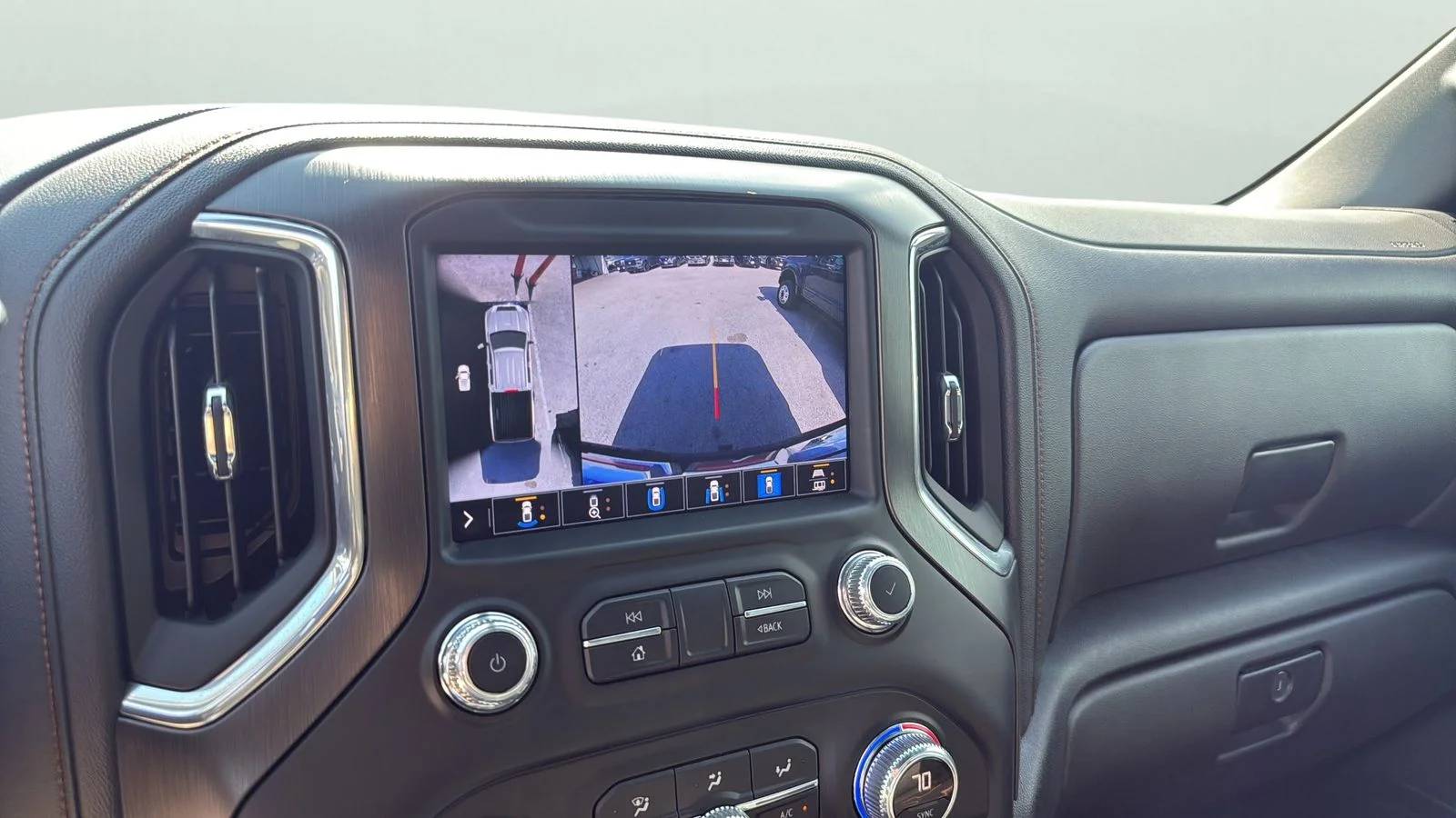 Used 2022 Black GMC AT4 image 16