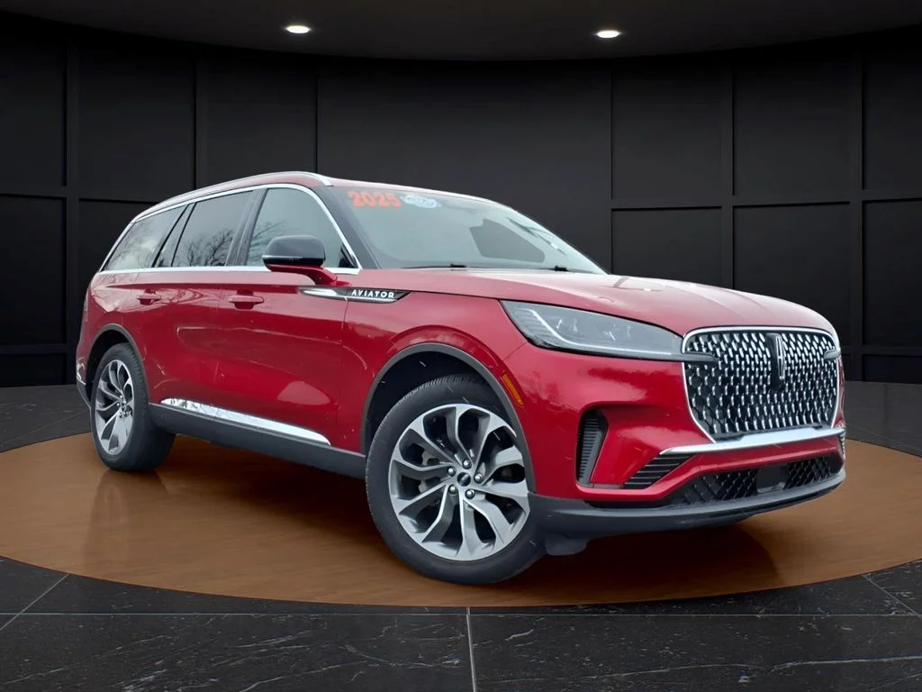 2025 Lincoln Aviator Reserve AWD's photo