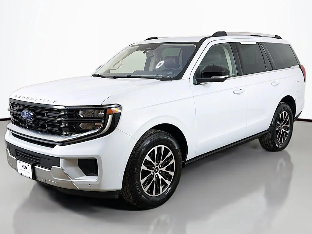 Used 2025 Space Silver Ford Platinum image 13