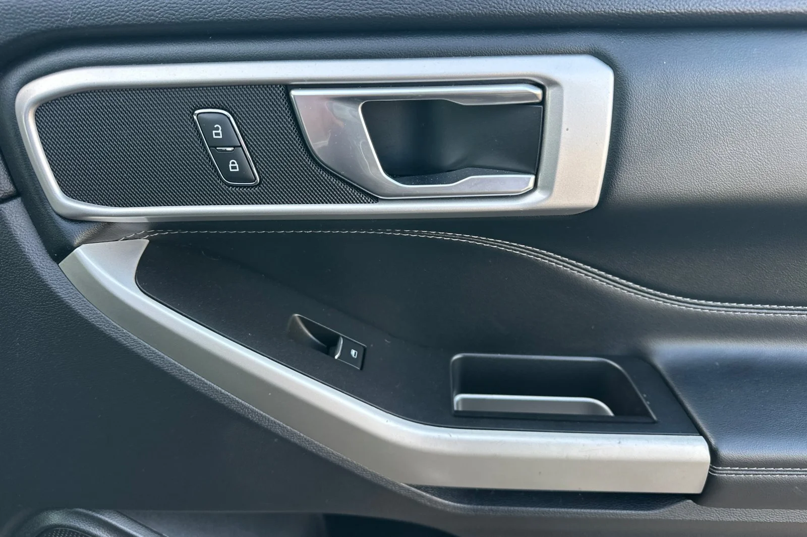 Used 2022 Black Metallic Ford XLT image 19