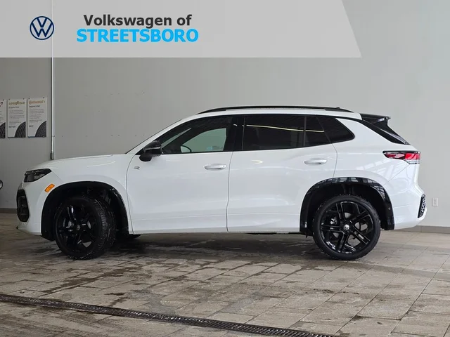 2026 Volkswagen Tiguan 2.0T SE R-Line Black