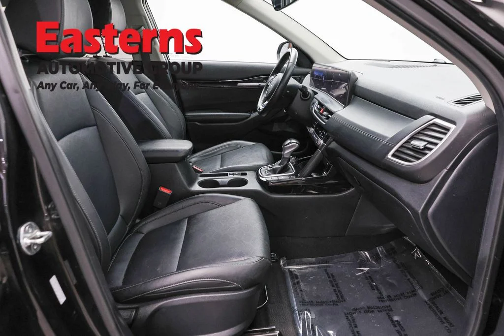 Used 2024 Black Kia SX image 25