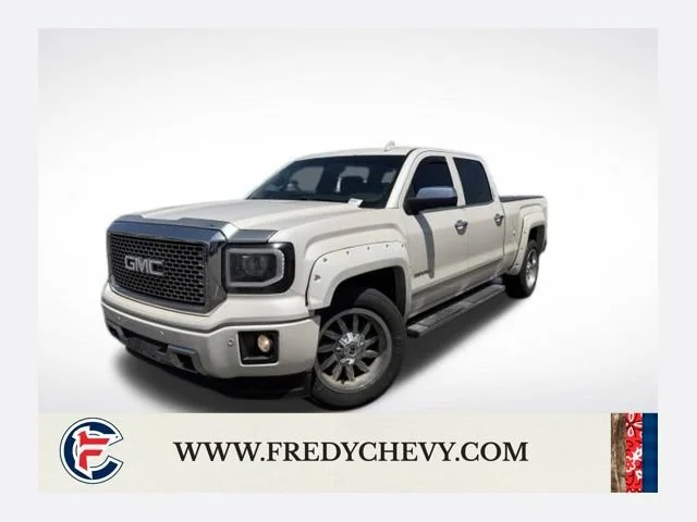 2015 GMC Sierra 4WD Crew Cab Short Box's photo