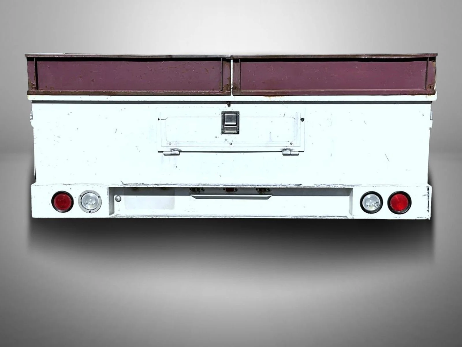 Used 2004 White Ford XL image 6