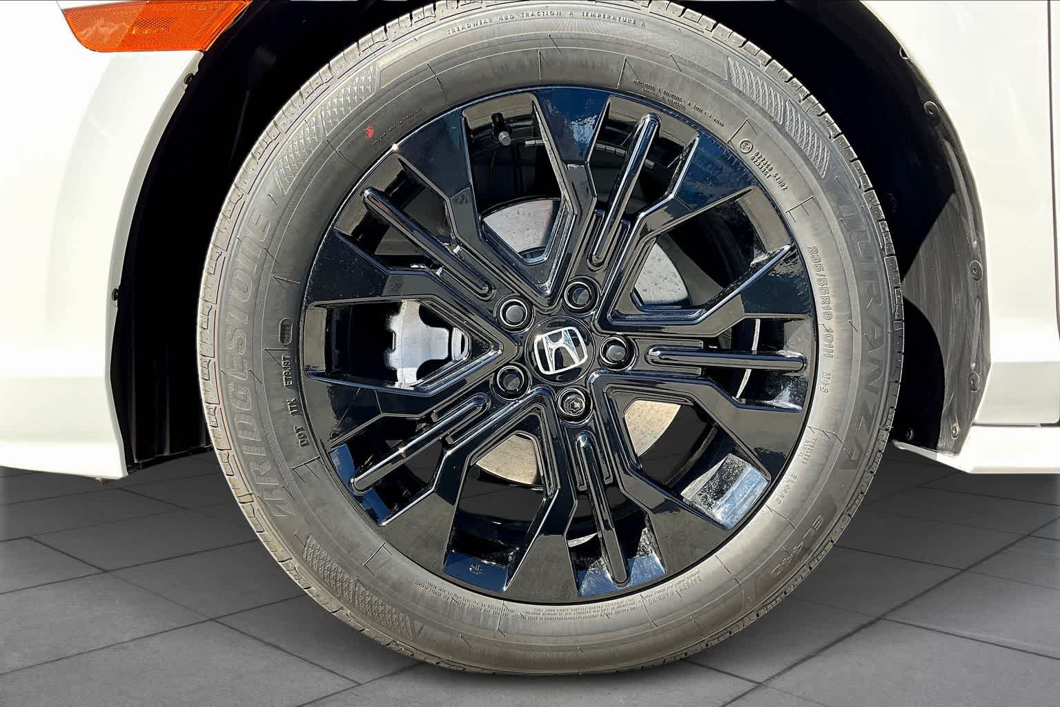 New 2026 Platinum White Pearl Honda Sport-L image 12