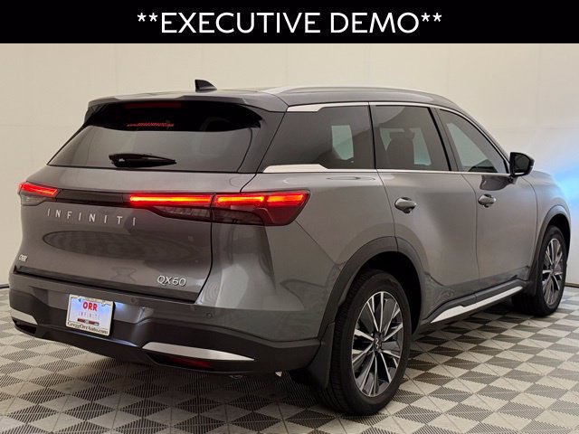 Certified Used 2026 Graphite Shadow INFINITI LUXE image 10