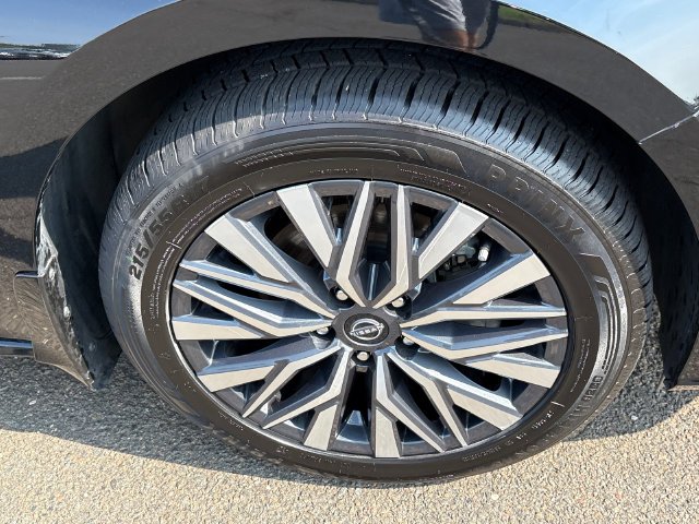Certified Used 2023 Black Nissan 2.5 SV image 7