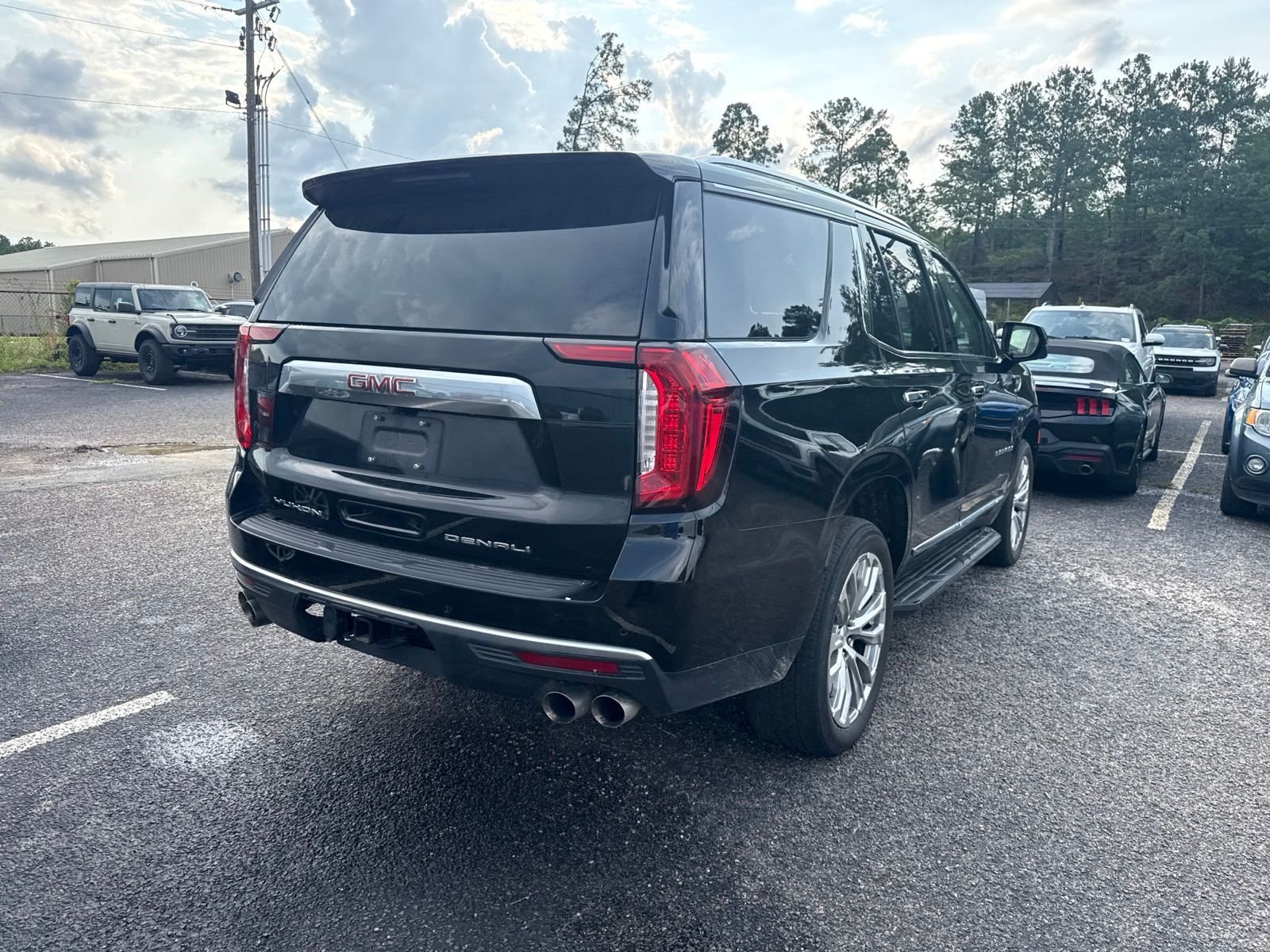 Used 2024 Black GMC Denali image 6
