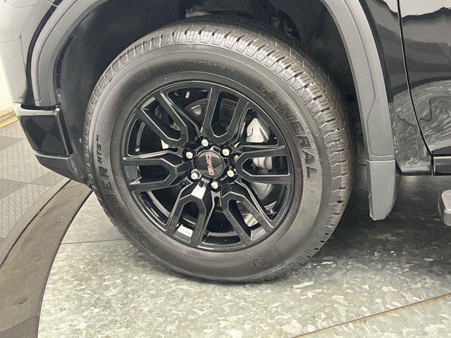 Used 2024 Onyx Black GMC Elevation image 40