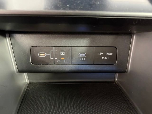 Used 2025 Red Hyundai SEL image 28
