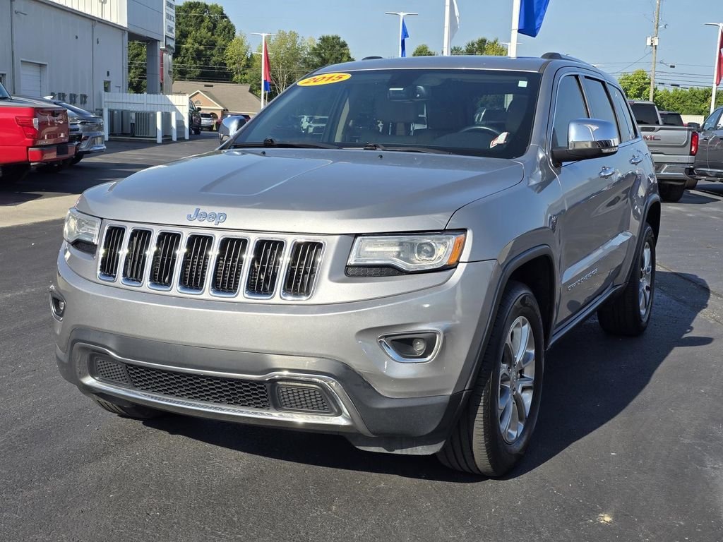 Used 2015 Billet Silver Metallic Clearcoat Jeep Limited image 3