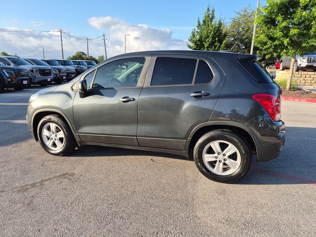 Used 2020 Gray Chevrolet LS image 6