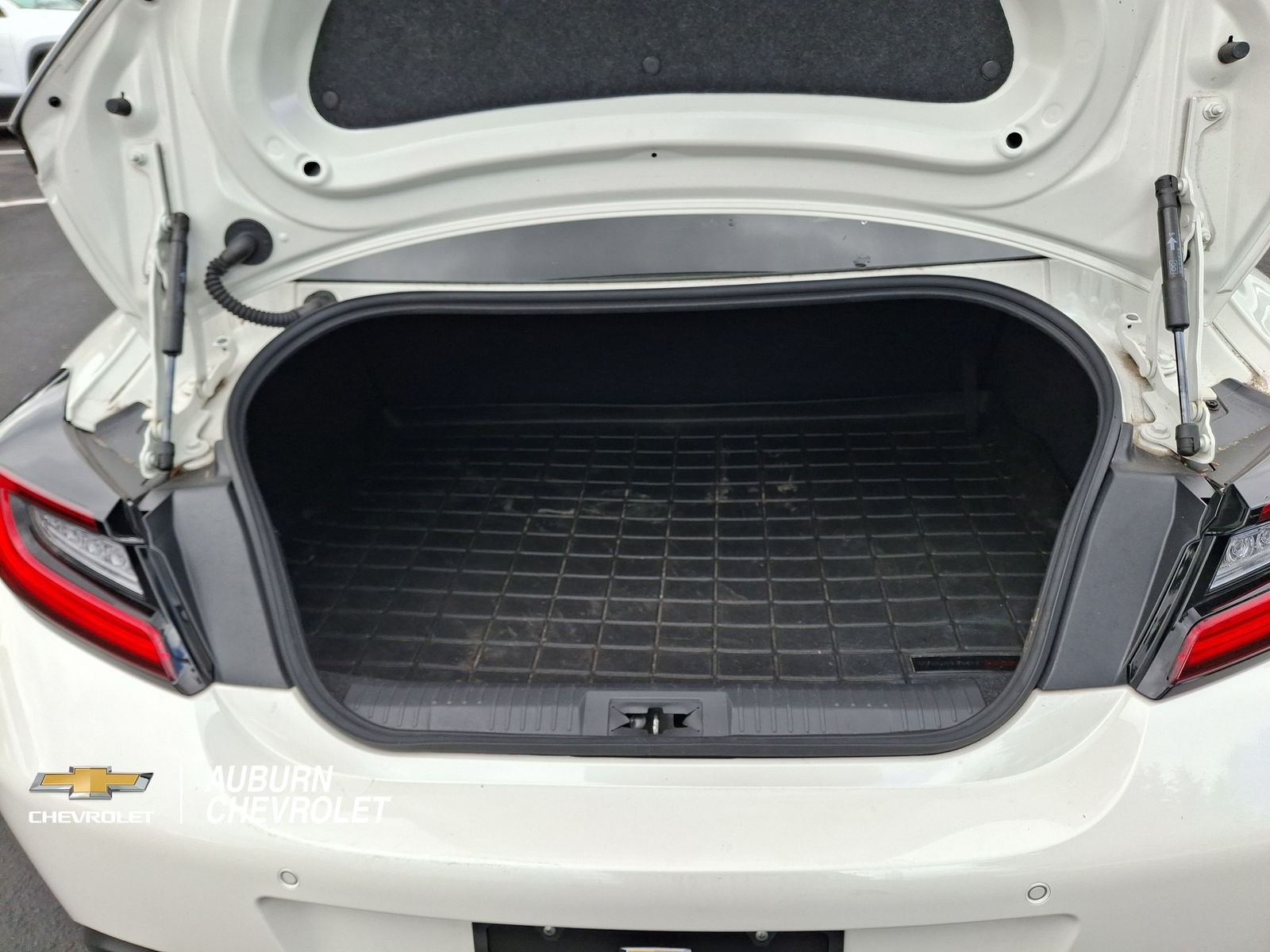 2024 Toyota GR86 Premium - Photo 19