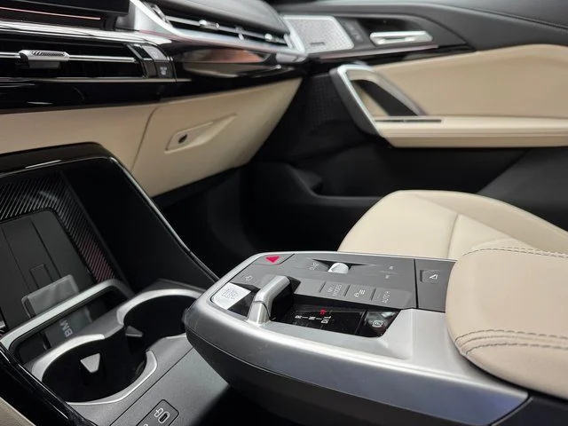 2025 BMW X1 28i - Photo 19