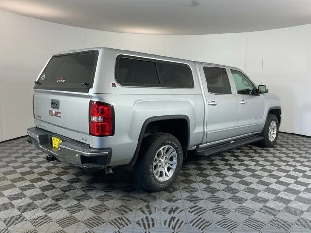 Used 2018 Silver GMC SLE image 4