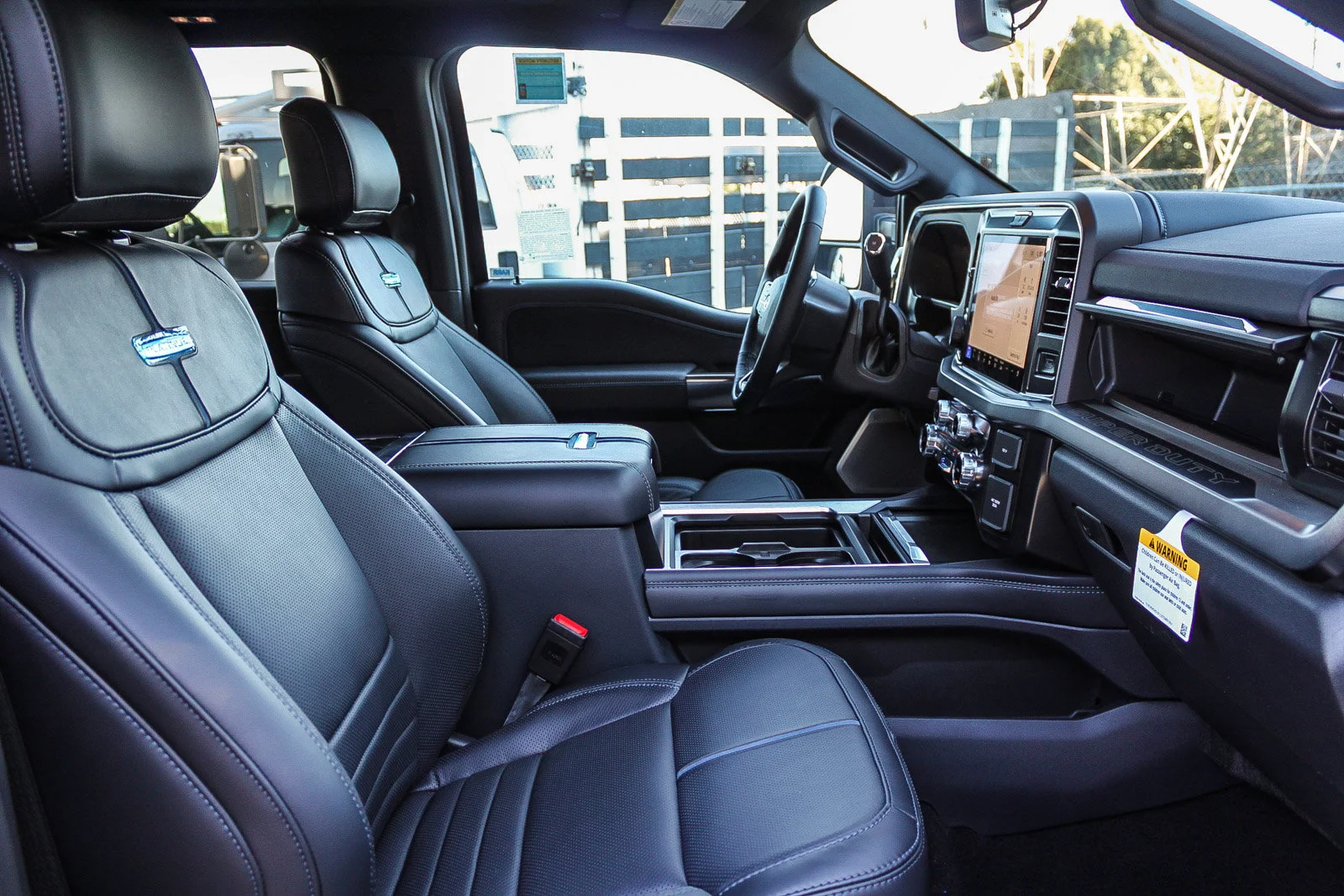 2026 Ford F-250 Super Duty Platinum - Photo 18