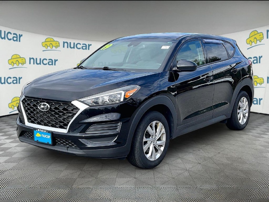 Used 2019 Black Noir Pearl Hyundai SE image 3