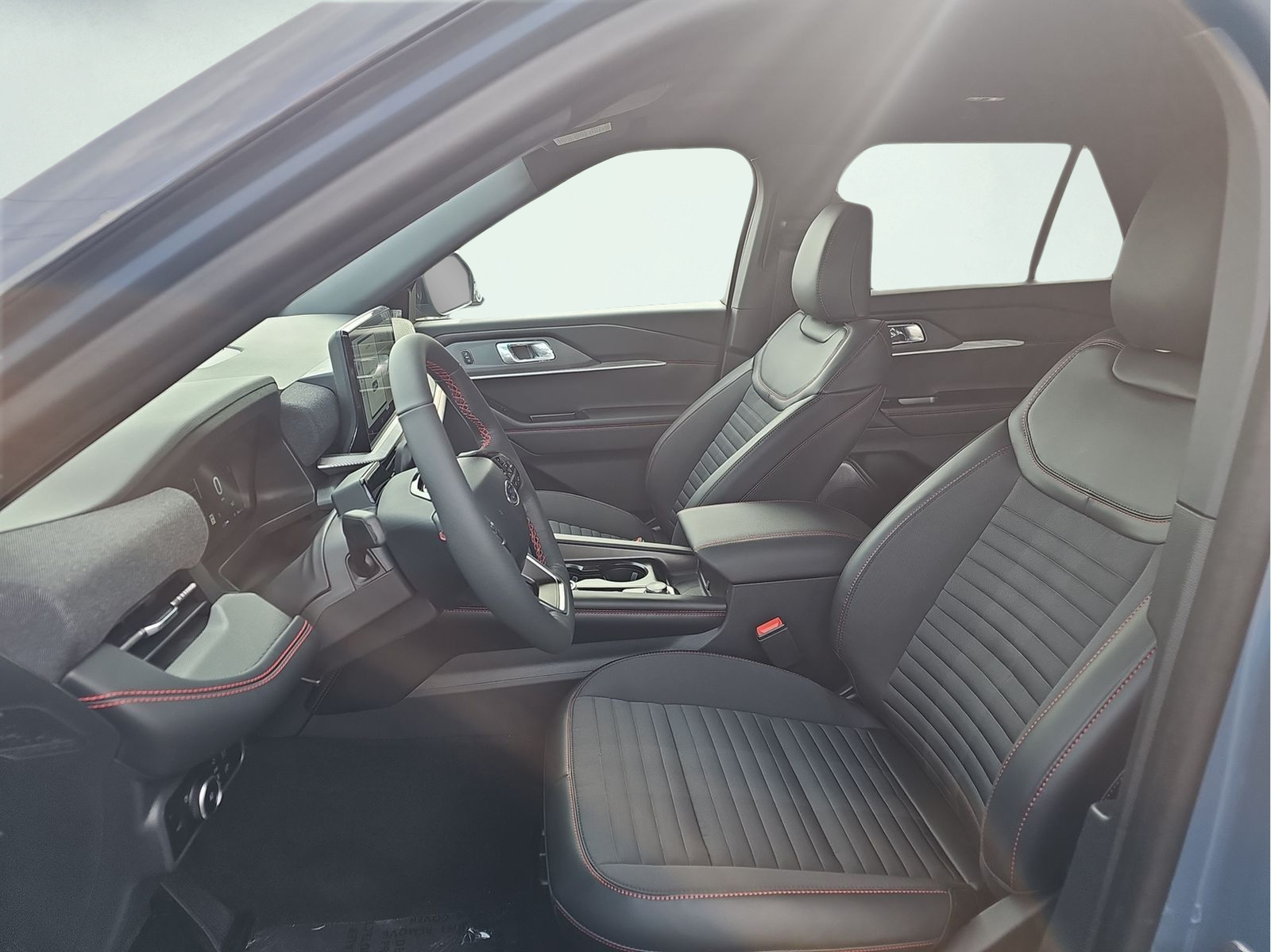 2026 Ford Explorer ST-Line - Photo 10