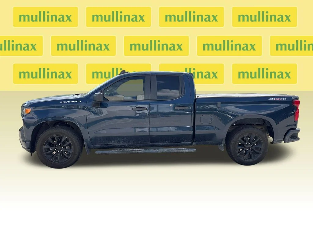 Certified Used 2020 Blue Chevrolet Custom image 12