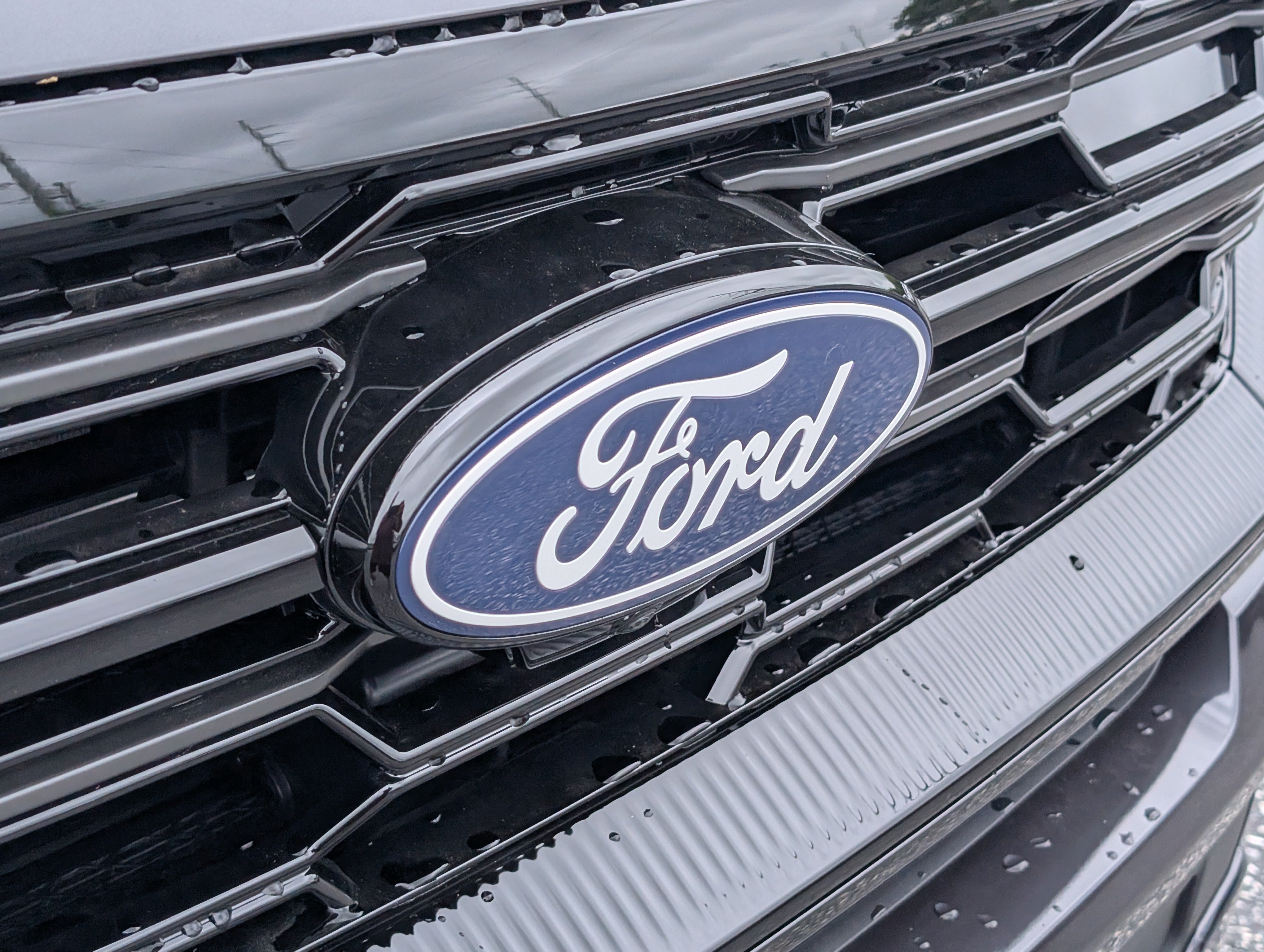 New 2027 Dark Matter Gray Metallic FORD Platinum image 6