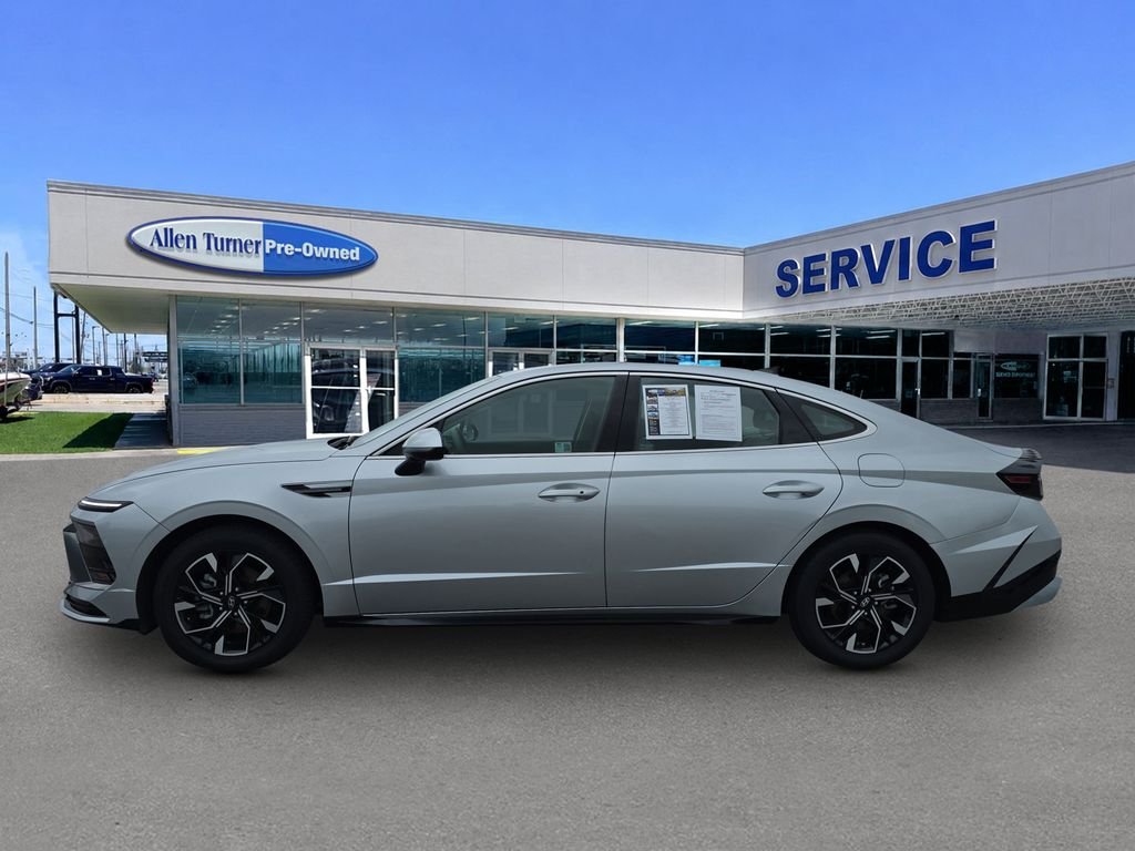Used 2024 Aero Silver Hyundai SEL image 5