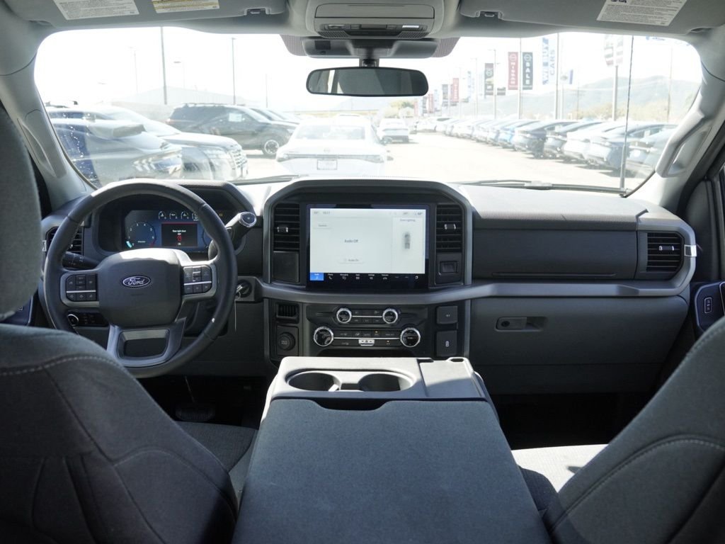 Used 2025 Silver Ford XLT image 18