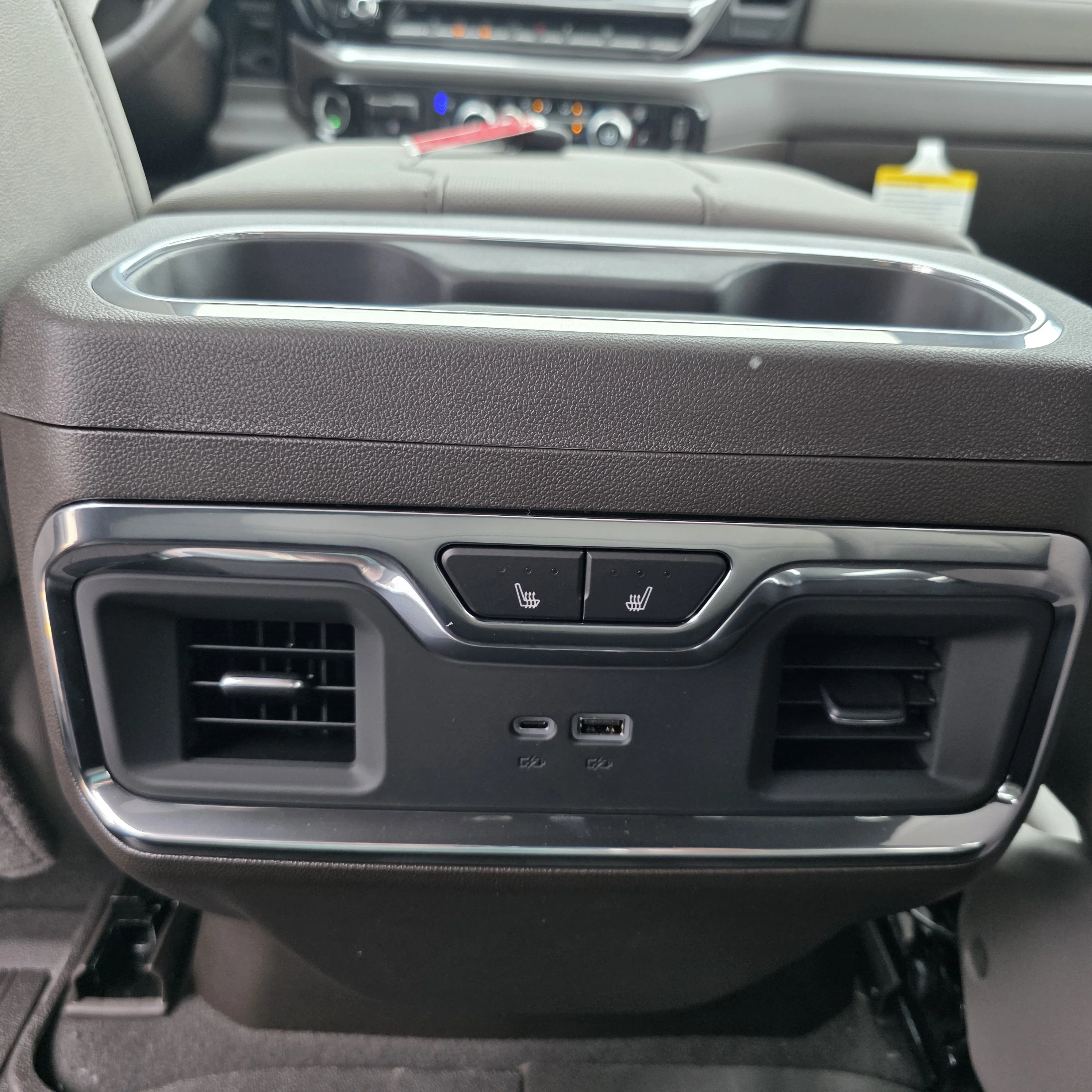 2026 GMC Sierra 1500 SLT - Photo 18
