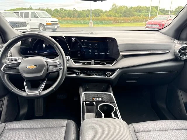 Used 2025 Sterling Gray Metallic Chevrolet LT image 13