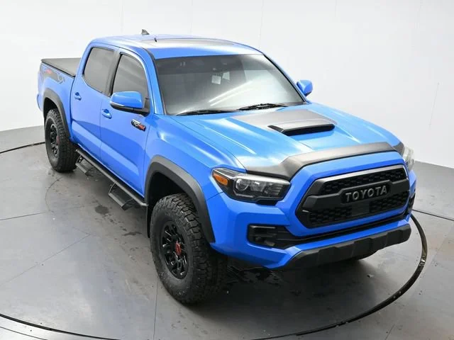 Used 2019 Voodoo Blue Toyota SR image 30