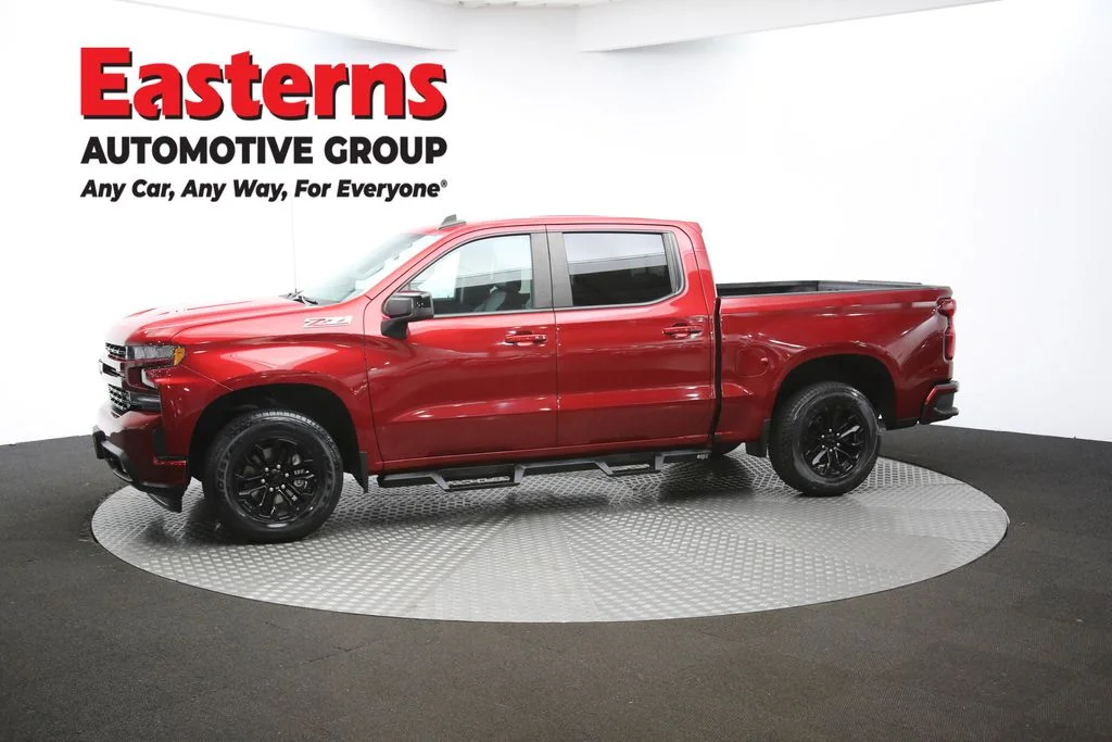 Used 2021 Red Chevrolet RST image 57