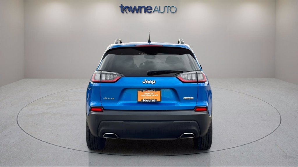 Used 2022 Blue Jeep Latitude Lux image 5