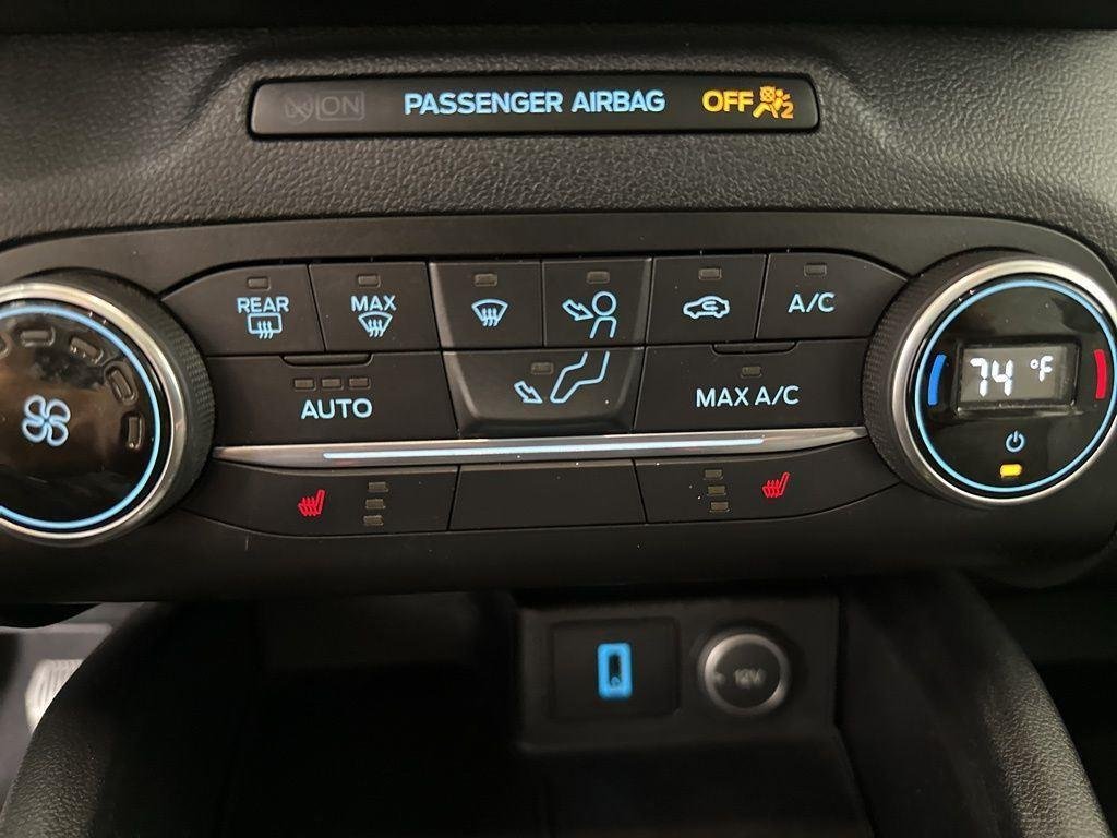 Used 2020 Desert Gold Metallic Ford SE image 7