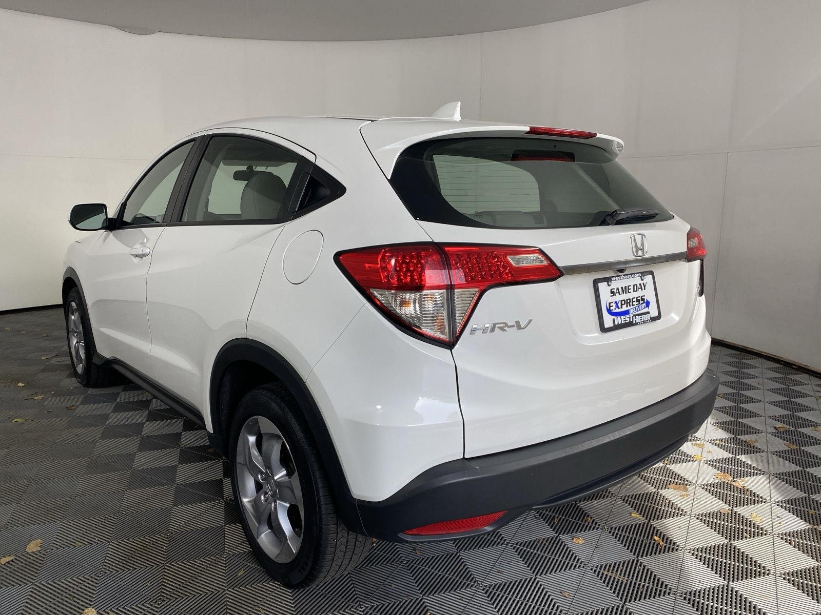 Used 2019 Platinum White Pearl Honda LX image 5